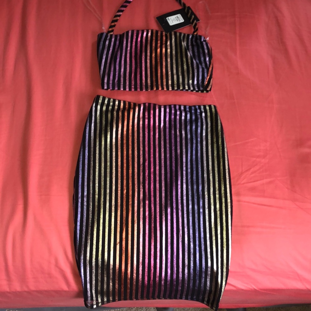 Brand new skirt set - Picture 3 of 4